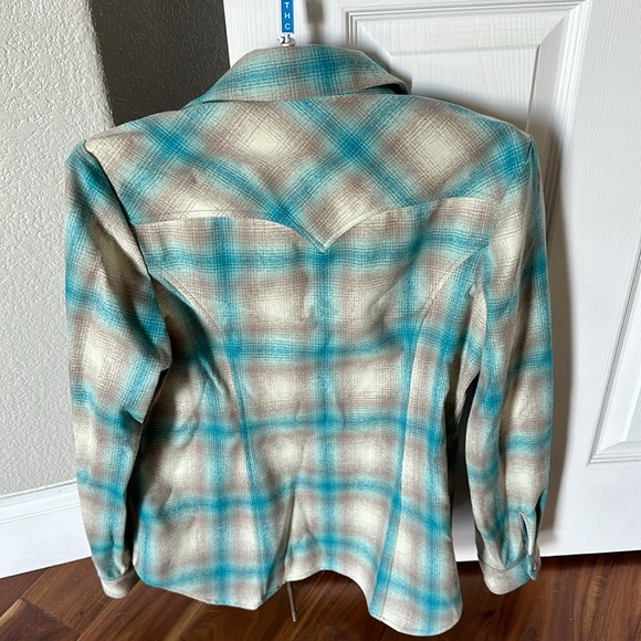 EUC Pendleton wool long sleeve button down size large - Picture 7 of 10